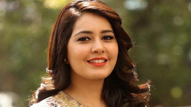 సెల‌బ్రిటీ స్టేట‌స్ అంటే అర్థం చెప్పిన‌ రాశీఖ‌న్నా