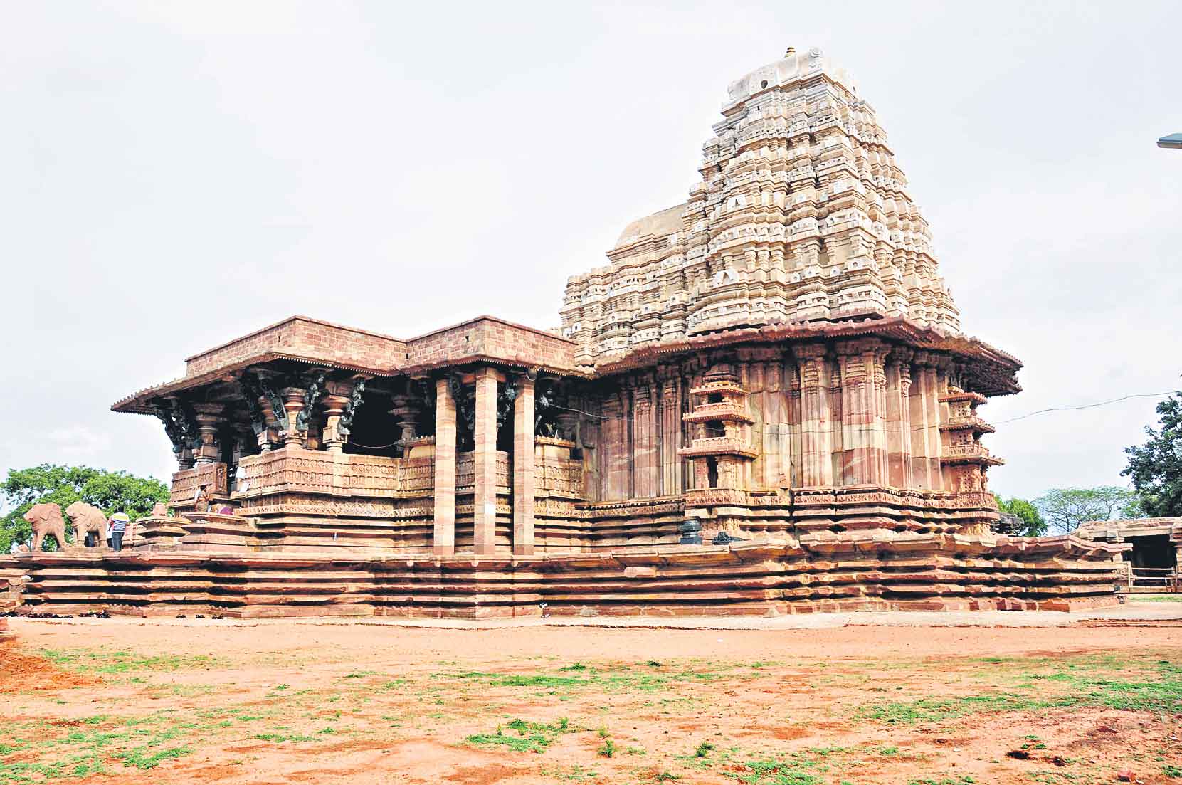 యునెస్కో గుర్తింపునివ్వాలి