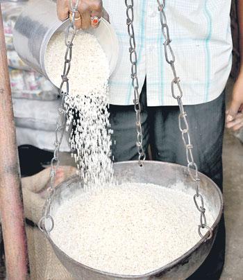 మరింత మందికి ఆహార భద్రత