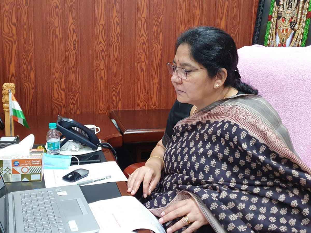 బాల్య వివాహాల నిర్మూలనే లక్ష్యం : మంత్రి సత్యవతి