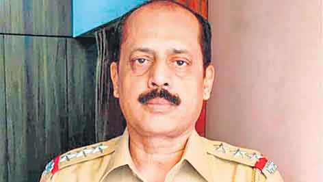 డబ్బు వసూళ్లు నిజమే