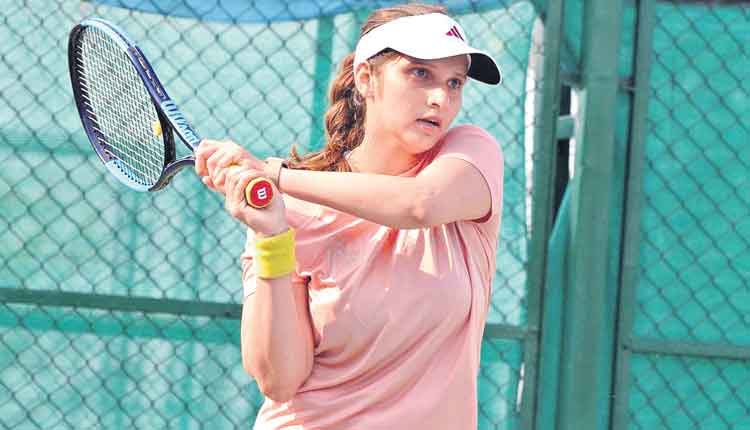 చరిత్రకు చేరువలో సానియా