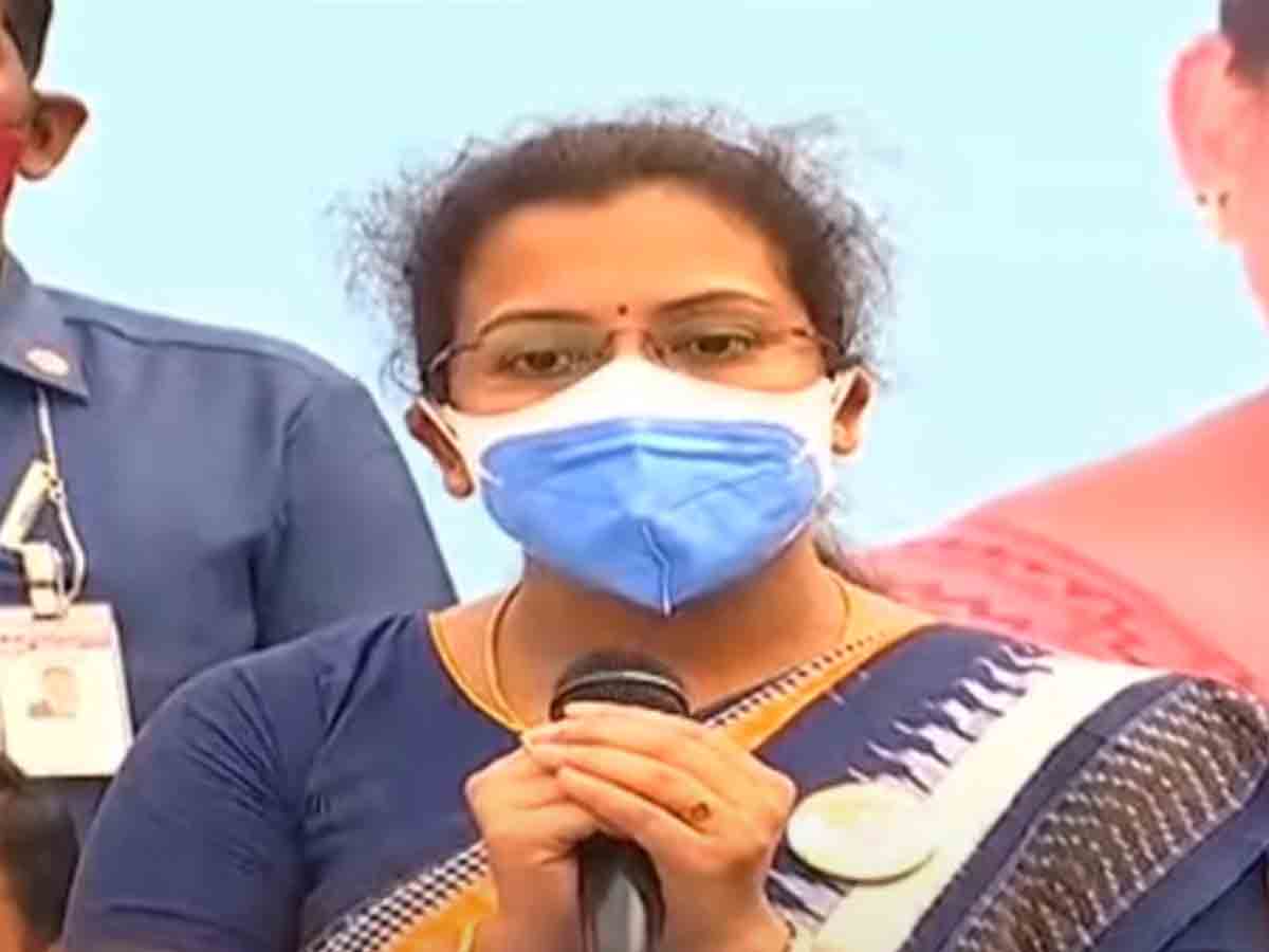 మా క‌ల‌ను ప్ర‌భుత్వం సాకారం చేసింది : సంతోష్‌బాబు స‌తీమ‌ణి