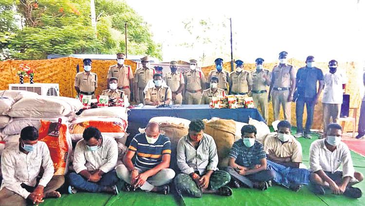 నకిలీలపై ఉక్కుపాదం