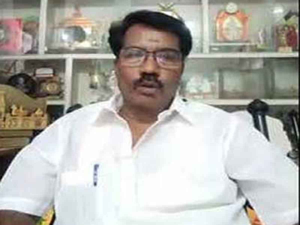 సినీ ఇండ‌స్ట్రీలో మ‌రో విషాదం.. క‌ళా ద‌ర్శ‌కుడు మృతి