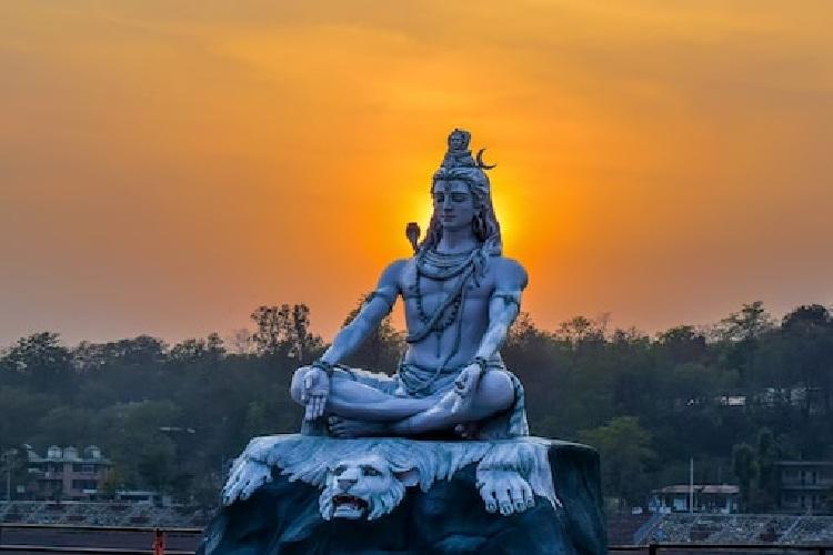 వైన్ గ్లాస్‌, మొబైల్ ఫోన్‌తో శివుడి జిఫ్‌.. ఇన్‌స్టాగ్రామ్‌పై కేసు