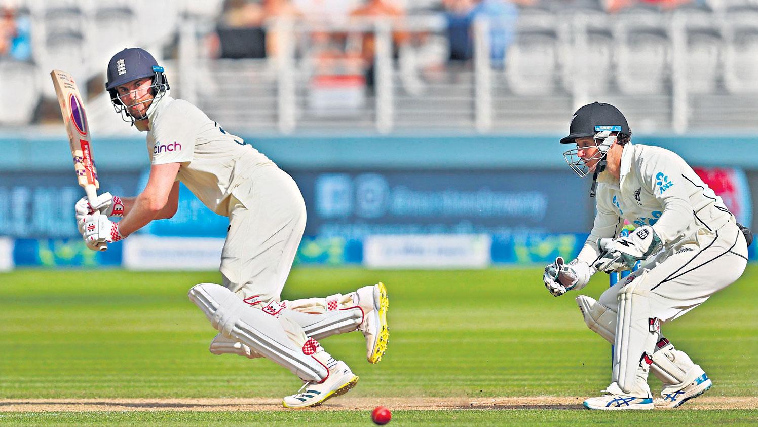 గట్టెక్కిన ఇంగ్లండ్‌