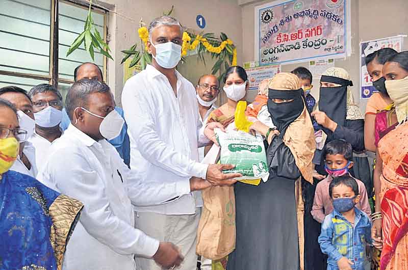 తోబుట్టువులా సీఎం కేసీఆర్‌