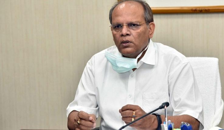 జీవ‌నోపాధి, నైపుణ్యాభివృద్ధిపై ప్ర‌త్యేక దృష్టి : సీఎస్‌