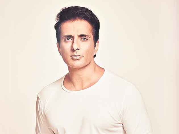 సివిల్స్‌ ఆశావహులకు సోనూసూద్‌ ‘స్కాలర్‌షిప్స్‌’