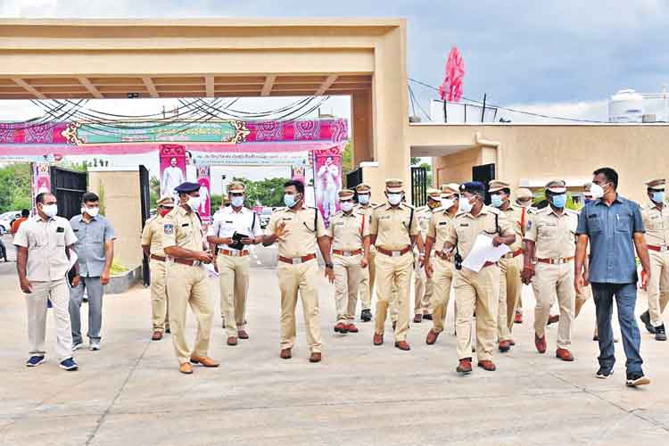 సీఎం పర్యటనకు పటిష్ట బందోబస్తు