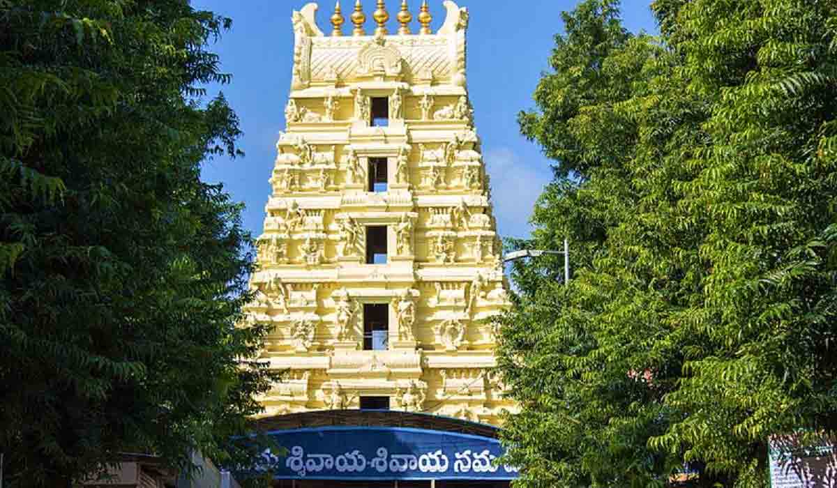 శ్రీశైల మల్లన్న సన్నిధిలో డ్రోన్ల కలకలం