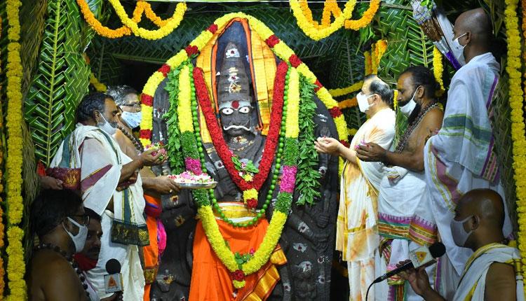 శ్రీశైలంలో అమావాస్య పూజలు