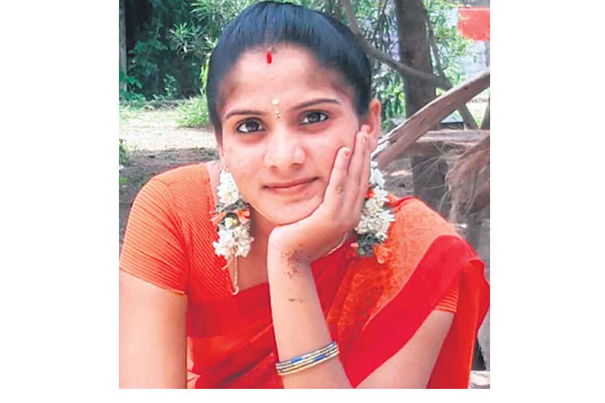 కరోనాతో మృతి చెందిందని చెప్పి అంత్యక్రియలు