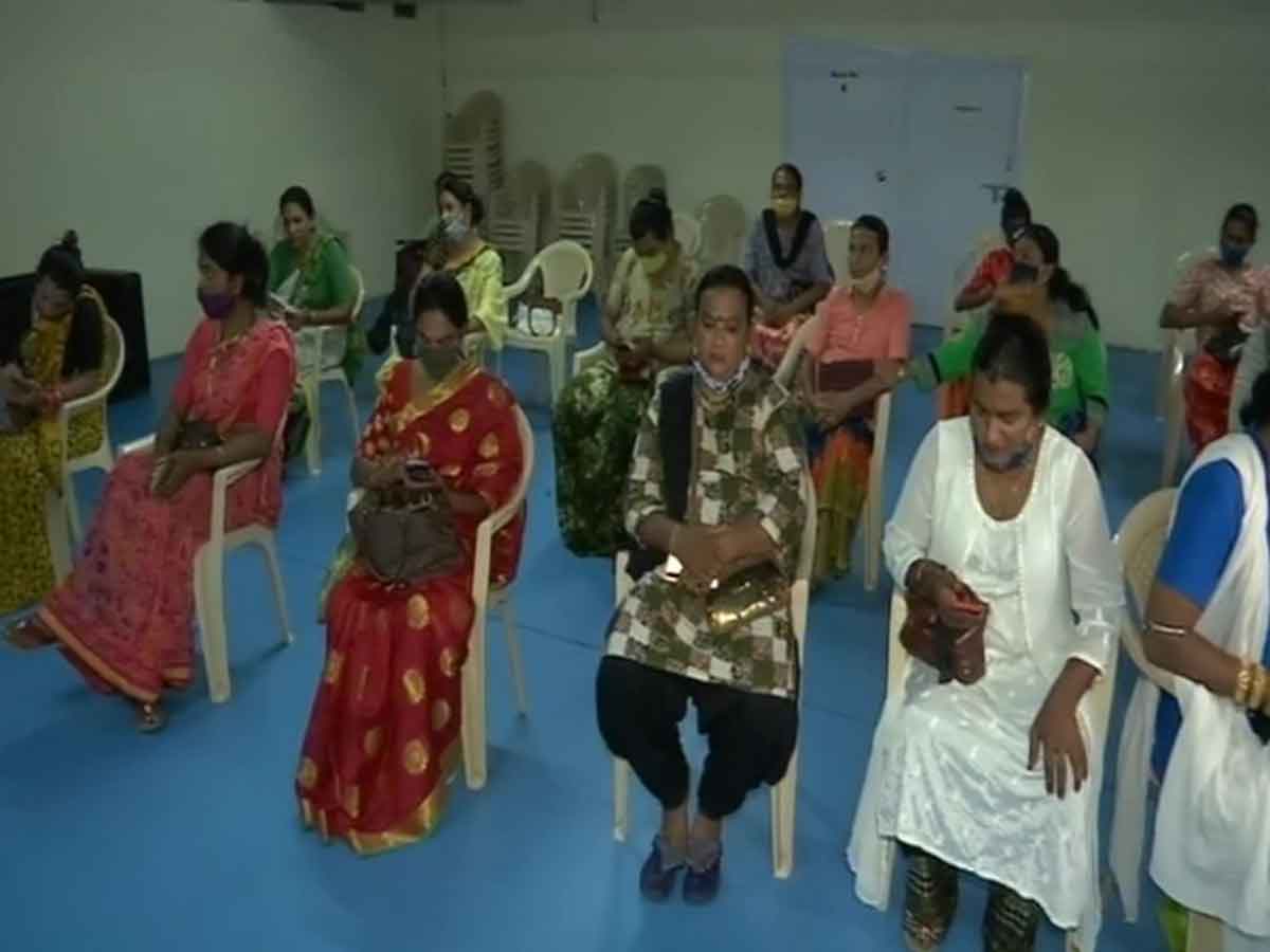 లింగ మార్పిడి వ‌ర్గాల వారికి థానేలో ప్ర‌త్యేకంగా టీకా డ్రైవ్‌