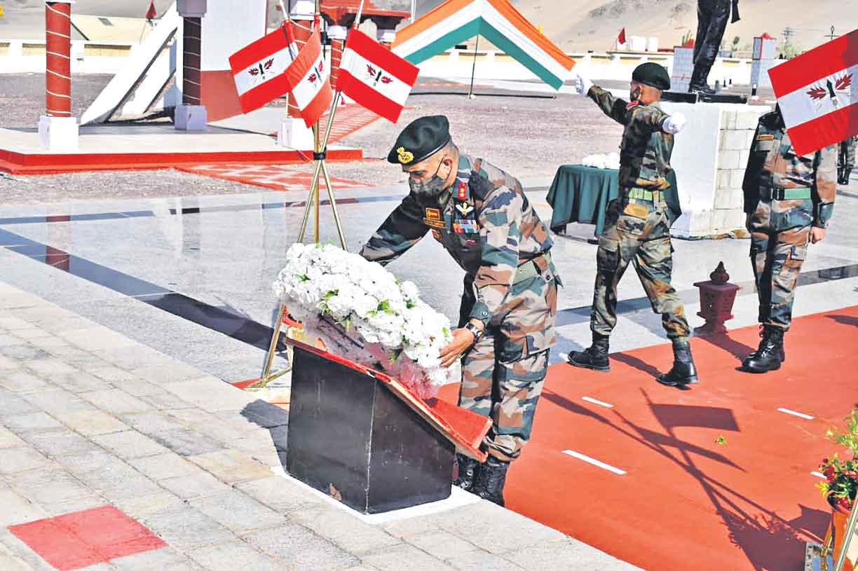 గల్వాన్‌ వీరులకు ఘననివాళి