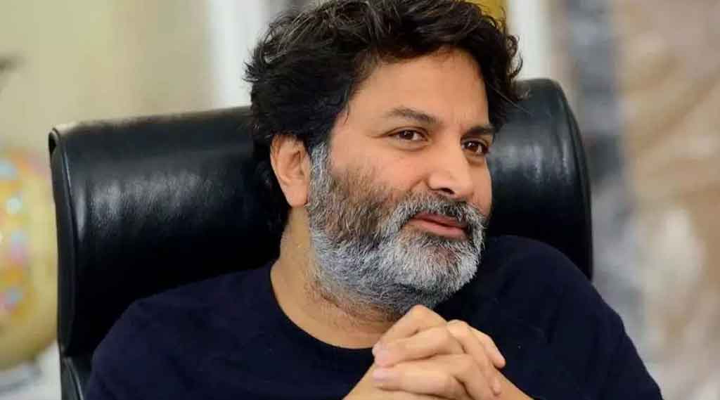 త్రివిక్ర‌మ్ శ్రీనివాస్ అరుదైన స్టిల్ వైర‌ల్‌