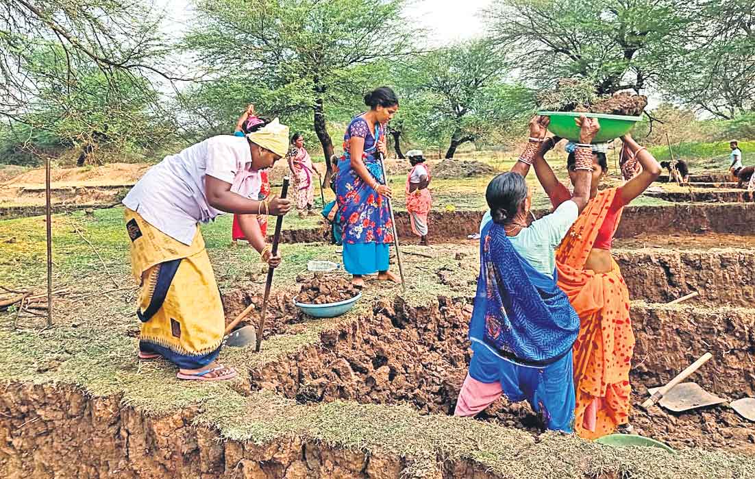 ఉపాధి హామీకి 1,432 కోట్లు విడుదల