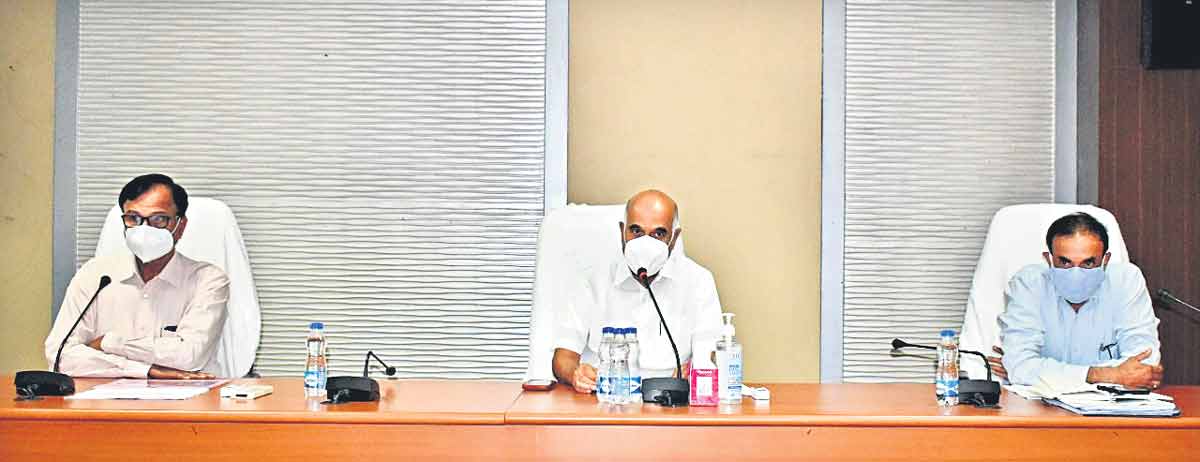 నిరంతరం విద్యుత్‌ సరఫరా చేయాలి