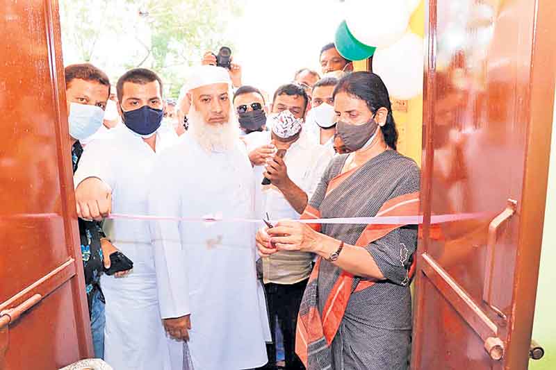 బంగారు తెలంగాణవైపు అడుగులు