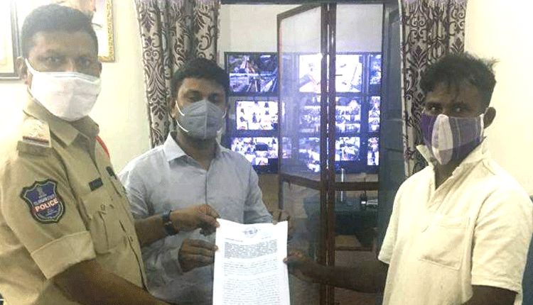 చోరీలకు పాల్పడిన దొంగపై పీడీ యాక్ట్