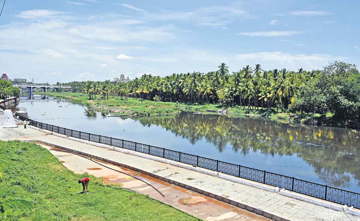 55 కిలోమీటర్లమూసీపై 15 వంతెనలు