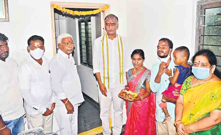 కేసీఆర్‌కు ఇది సంతోషకర సమయం