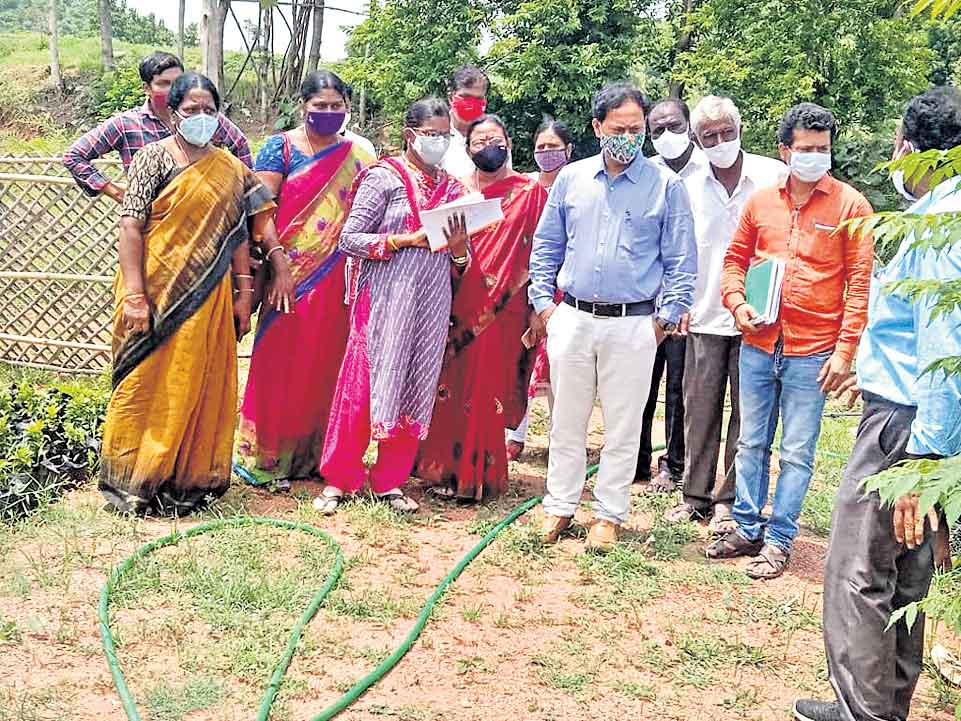 ప్రజాసేవకు అదనపు అండ