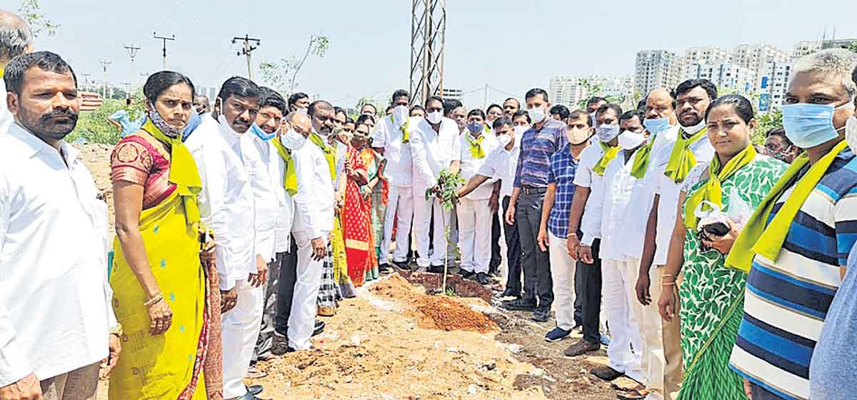 దేశానికే దిక్సూచి ‘హరితహారం’