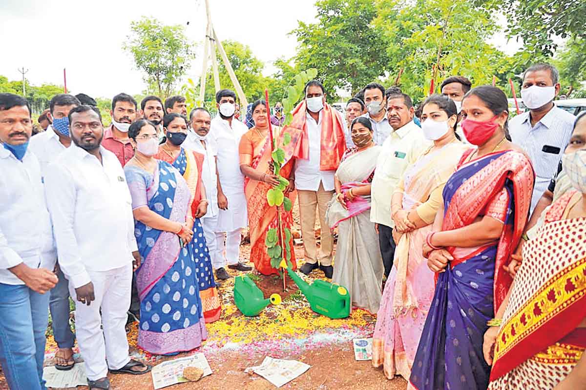 పట్టణాల అభివృద్ధే లక్ష్యం