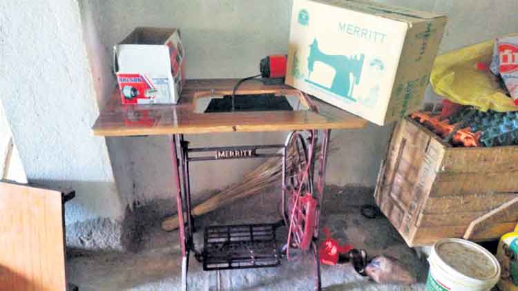 కండువా కప్పుకుంటే.. వెయ్యి!