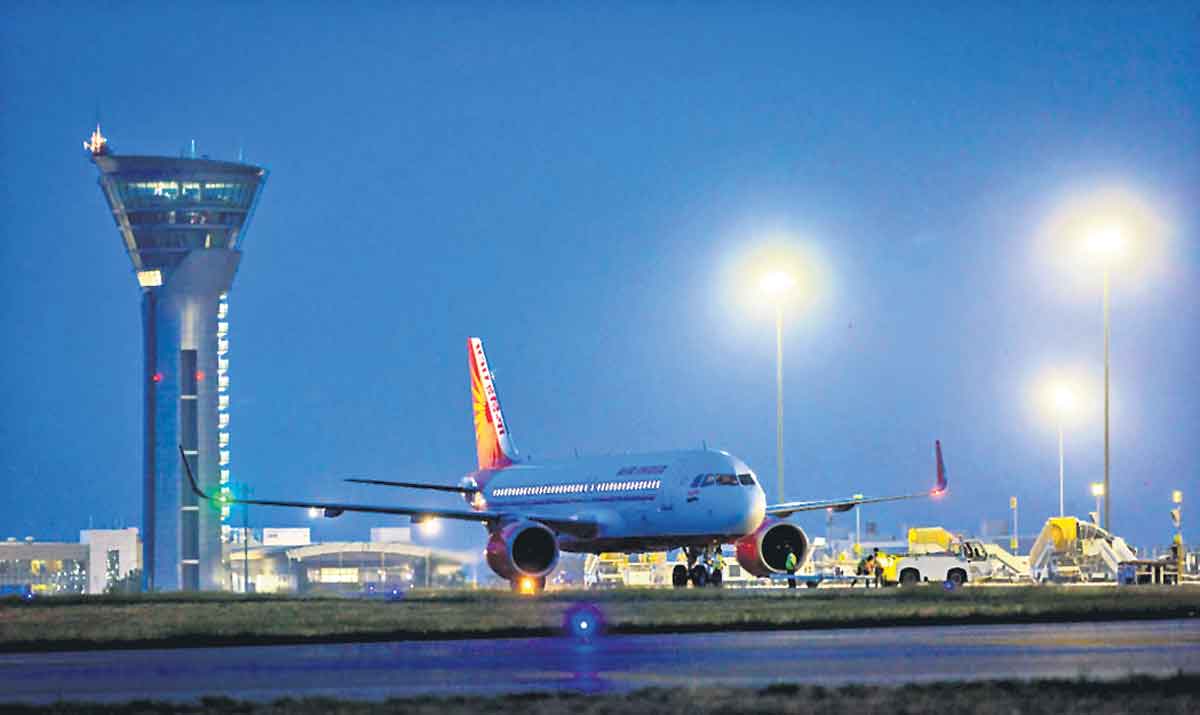 మరో మైలు రాయికి.. ఎయిర్‌ పోర్టు