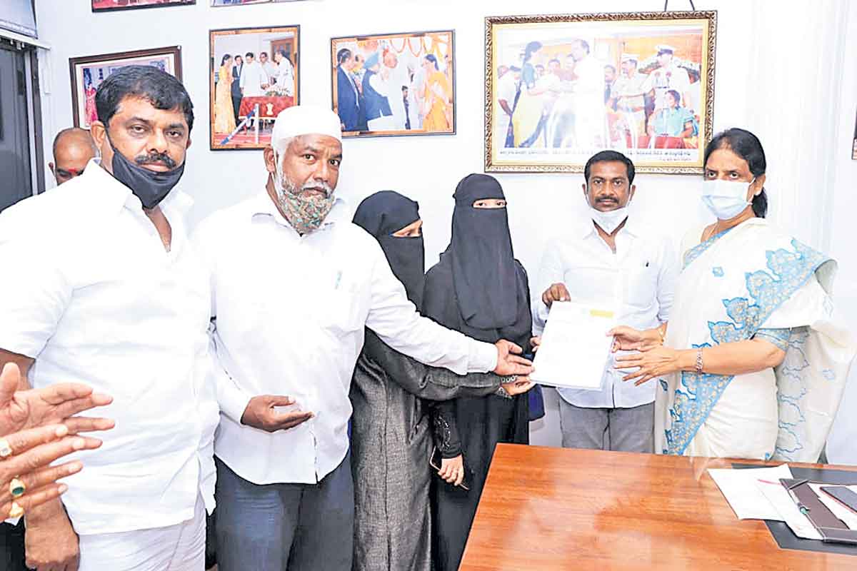 సీఎం సహాయనిధి పేదలకు వరం