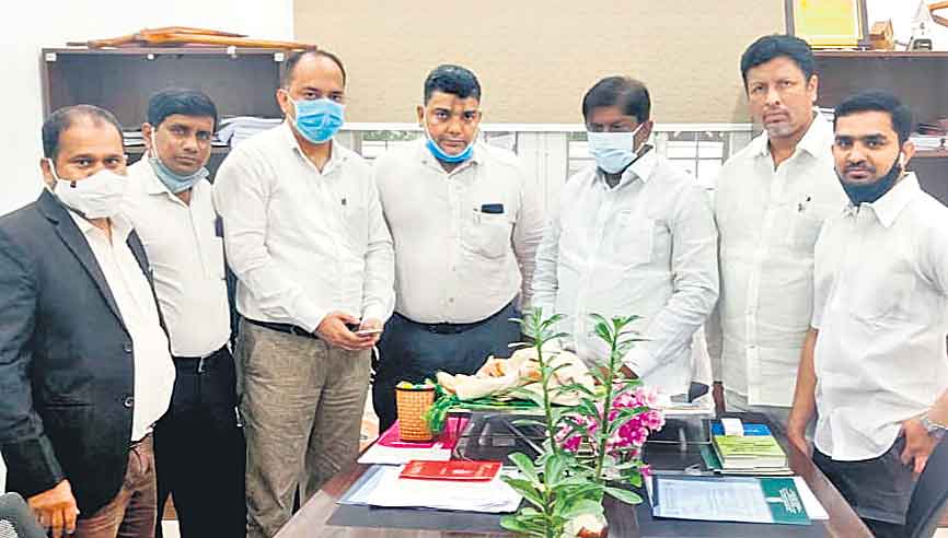 నైపుణ్యాభివృద్ధి కోర్సులు పెట్టండి