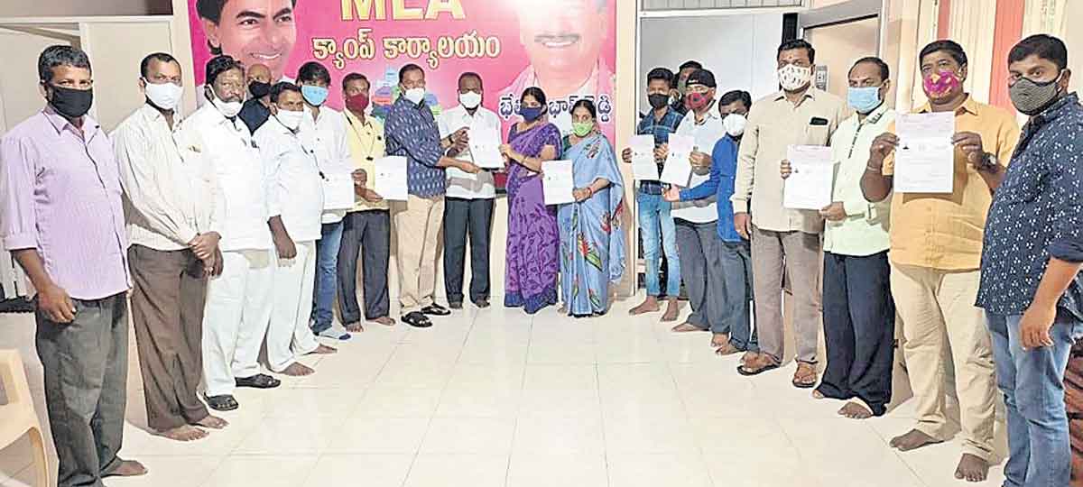 కాలనీల సమగ్రాభివృద్ధే లక్ష్యం