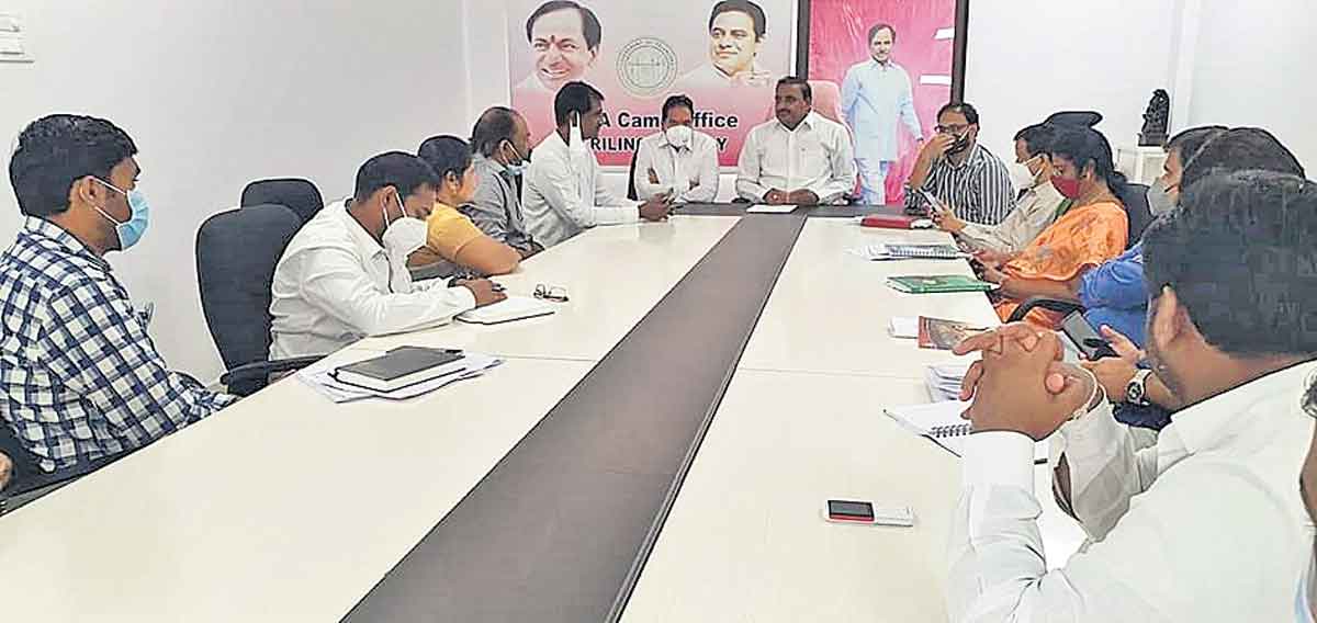 పనులు సకాలంలో పూర్తవ్వాలి