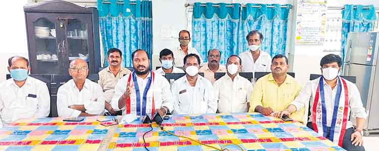 ఉద్యోగాల భర్తీ నిర్ణయాన్ని స్వాగతిస్తున్నాం