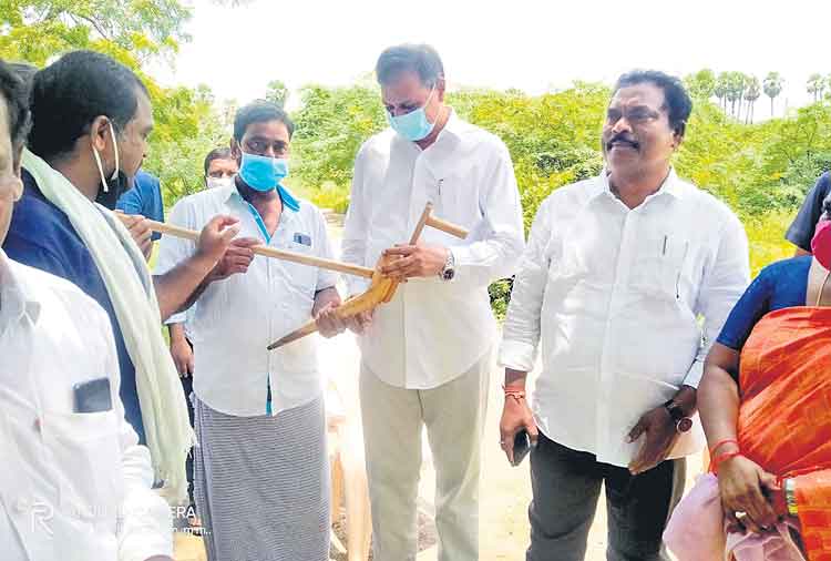 ఈటలకు ఓటమి భయం