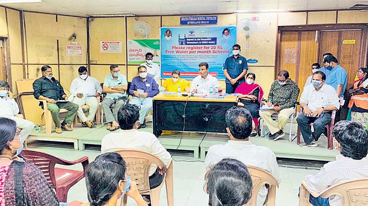 సమస్యలు వెంటనే పరిష్కరించాలి