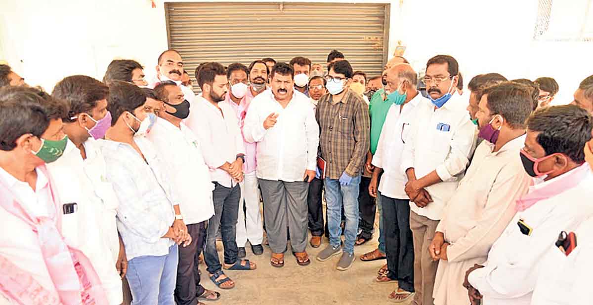 ప్రజా సమస్యలు పరిష్కరించే దిశగా చర్యలు