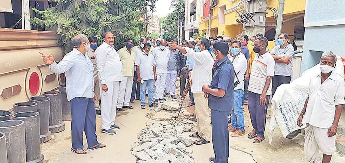 సమస్యల పరిష్కారానికి కృషి