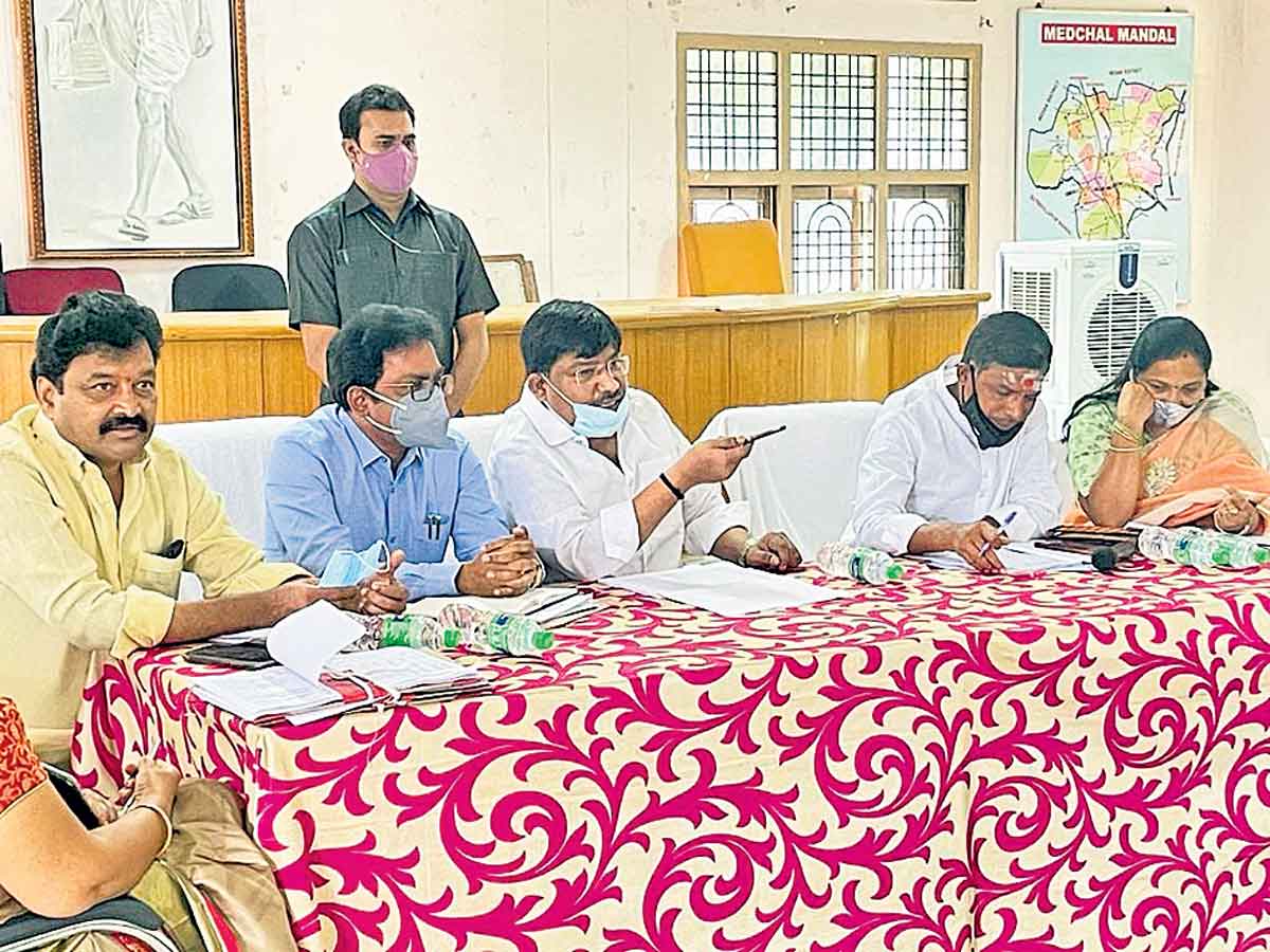 గ్రామాల అభివృద్ధికి ప్రతిపాదనలు సిద్ధం చేయాలి