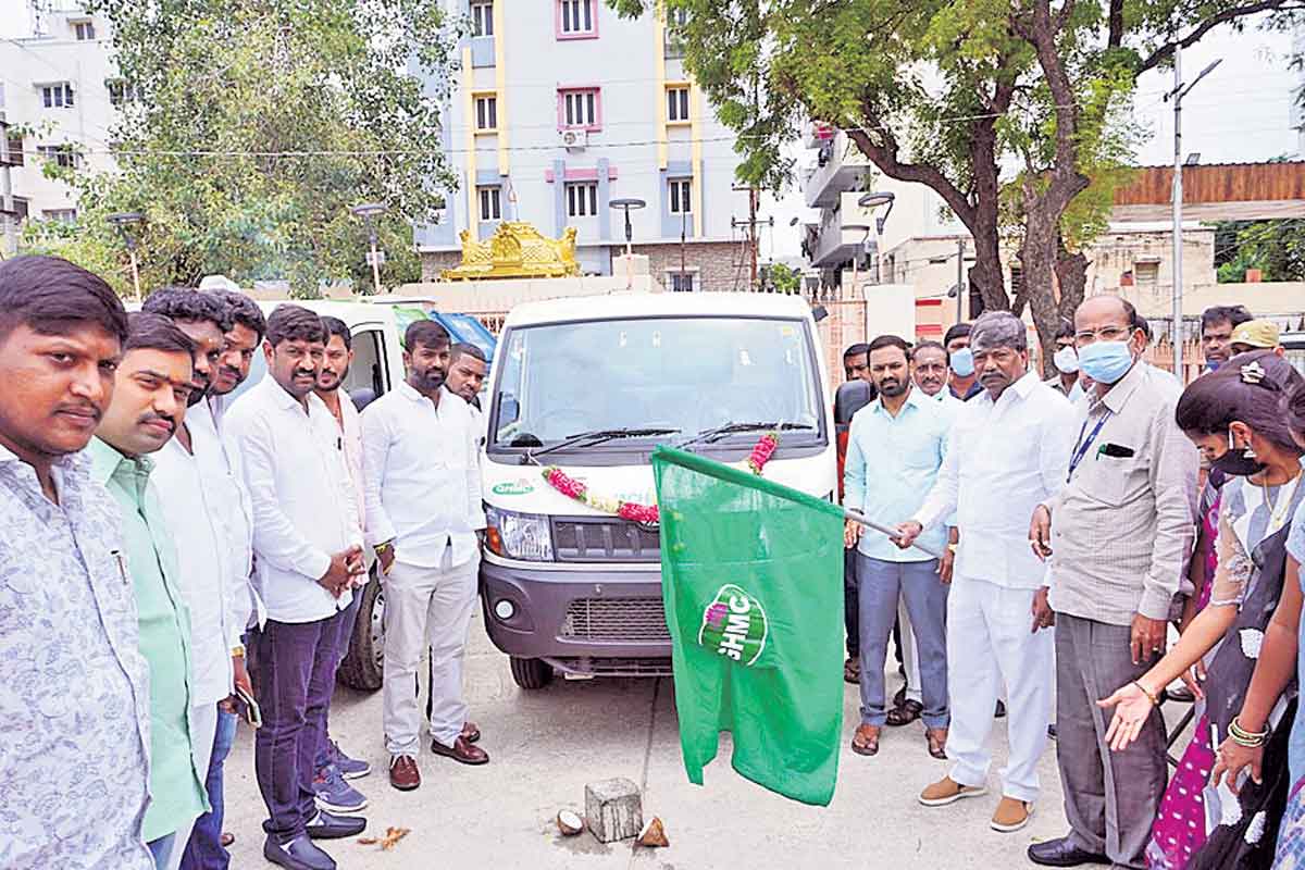 తడి, పొడి చెత్తను వేరు చేసి ఇవ్వాలి