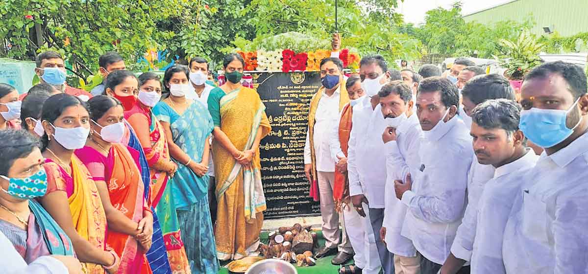 గ్రామాల అభివృద్ధికి పెద్దపీట