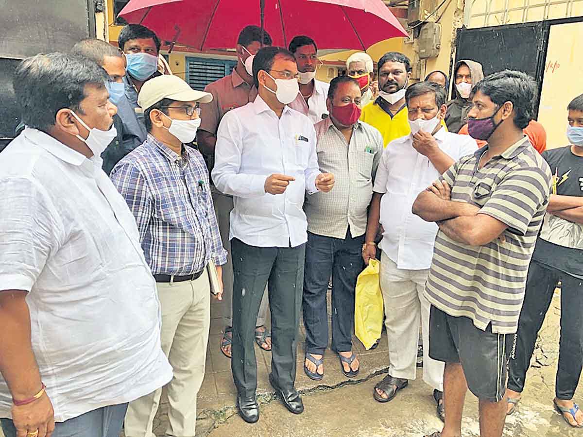 డ్రైనేజీ సమస్య పరిష్కారానికి కృషి