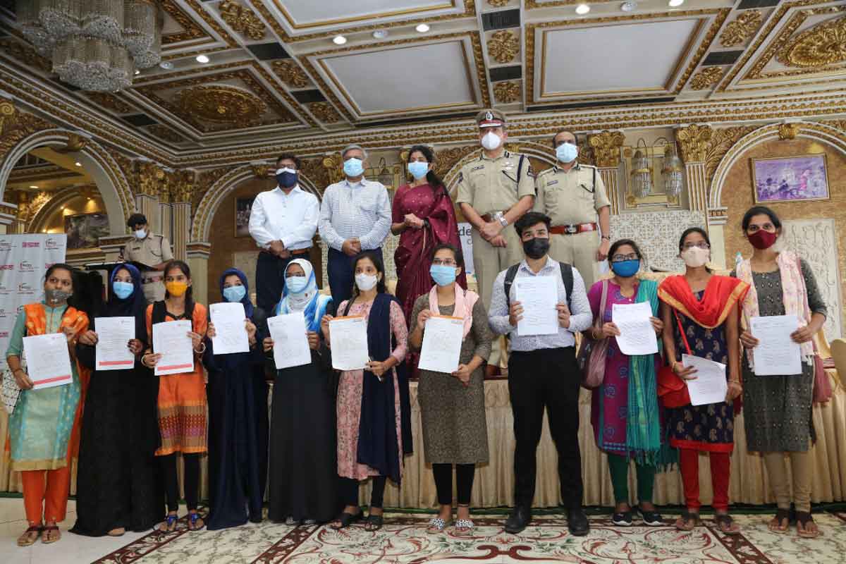 జాబ్‌మేళాలో 24 కంపెనీలు