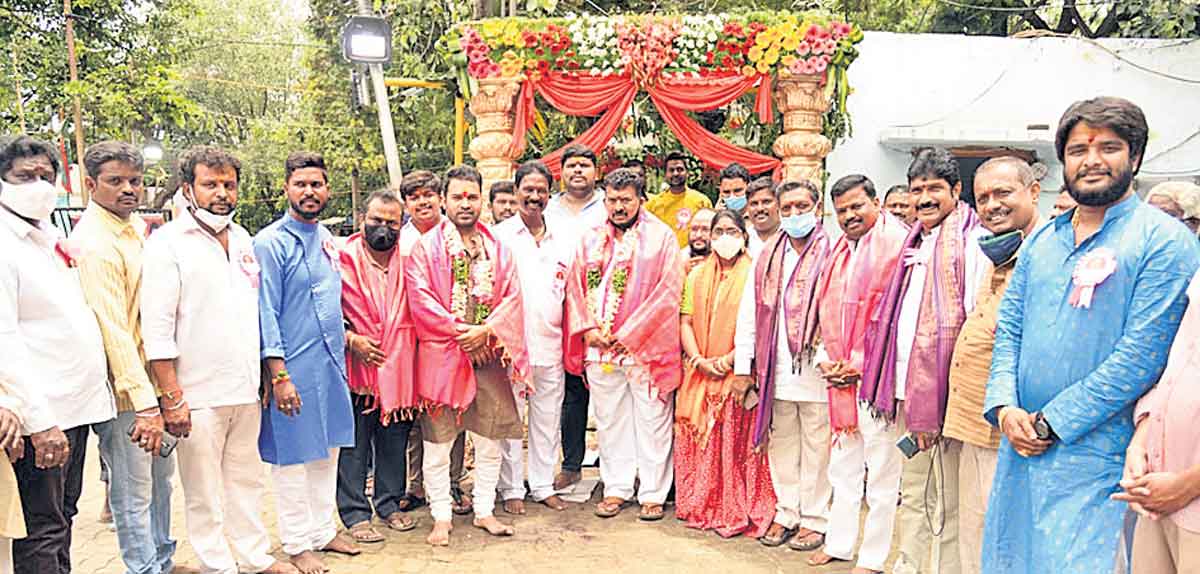 వైభవంగా ఆషాఢ బోనాలు