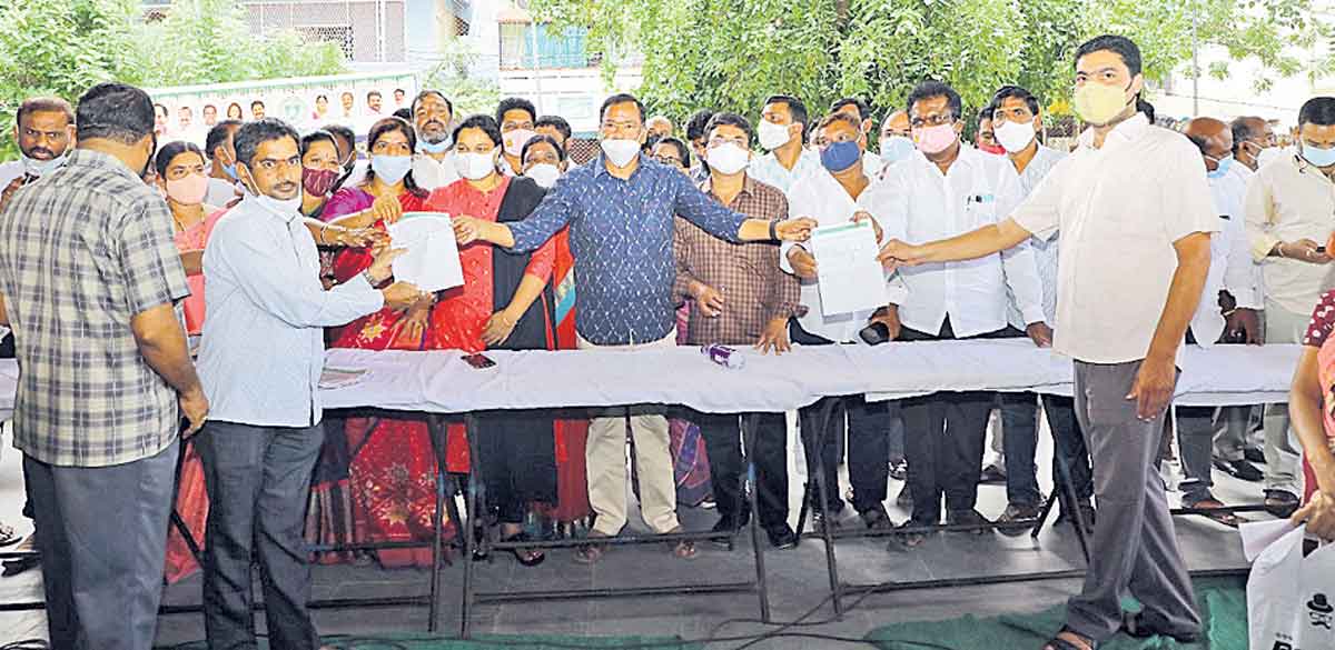 అర్హులందరికీ రేషన్‌ కార్డులు