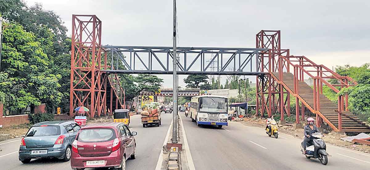 చకచకా ఫుట్‌ఓవర్‌