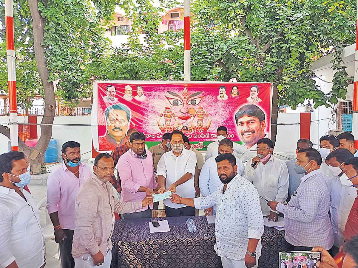 బోనాలు ఘనంగా నిర్వహించాలి